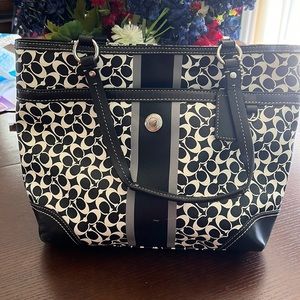 Coach Chelsea Signature Logo Heritage Strip Tote